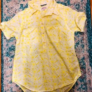 5/$25 Merona eyelet style top